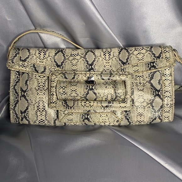 Squared Handbag by Sandra Roberts - Picture 8 of 8